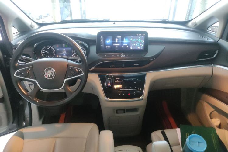 Used Buick GL8 2020 Land Business Class 652T Luxury Model Center Console
