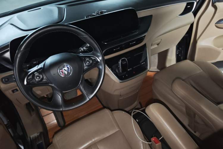 Used Buick GL8 2020 ES Land Cruiser 653T Luxury Edition Center Console