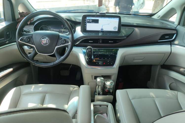 Used Buick GL8 2020 Land Business Class 652T Premium Model Center Console