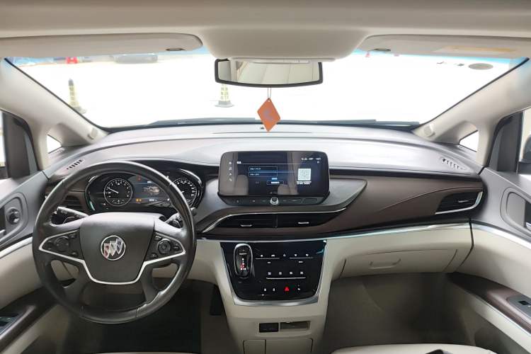 Used Buick GL8 2020 Land Business Class 652T Luxury Model Center Console