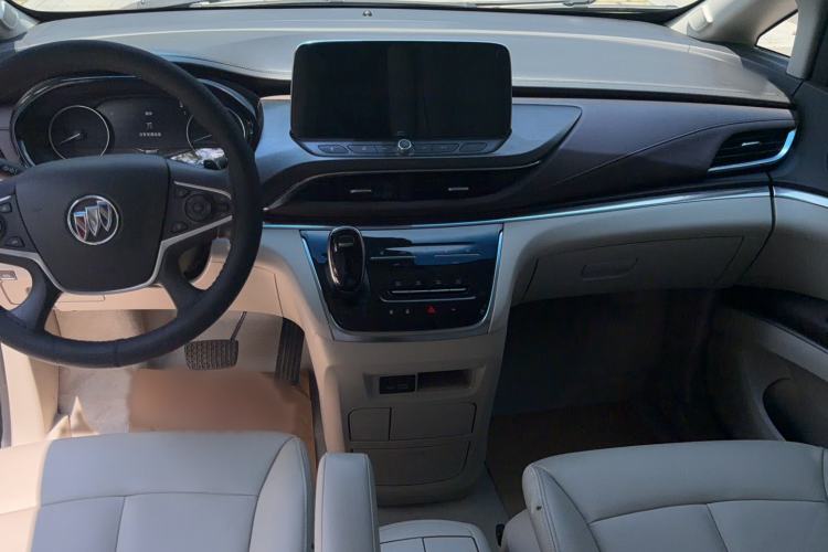 Used Buick GL8 2020 Land Business Class 652T Luxury Model Center Console