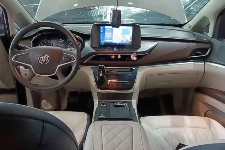 Used Buick GL8 2020 Land Cruiser Executive Class 652T Comfort Model Center Console