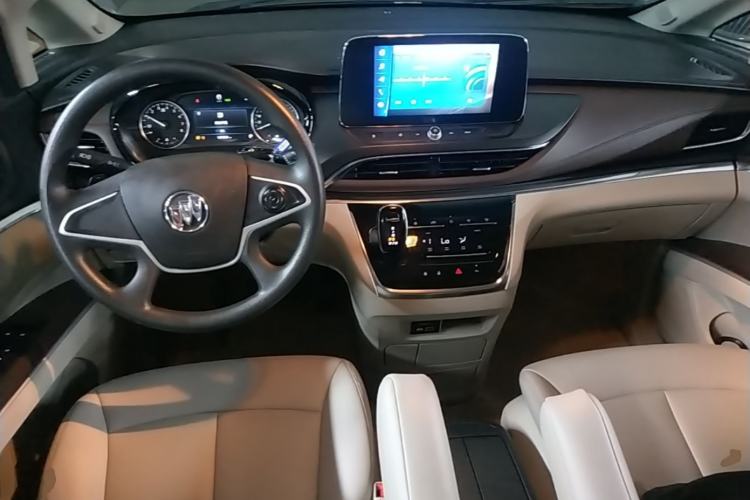 Used Buick GL8 2020 Land Cruiser Executive Class 652T Comfort Model Center Console