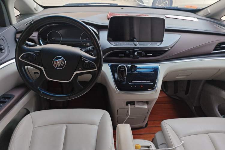 Used Buick GL8 2020 Land Business Class 652T Premium Model Center Console