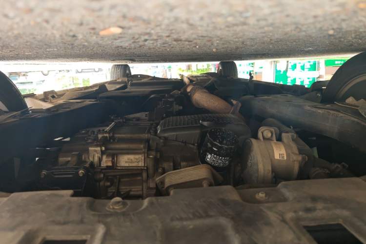 Used Buick GL8 2020 ES Land Cruiser 653T Luxury Model Chassis Front