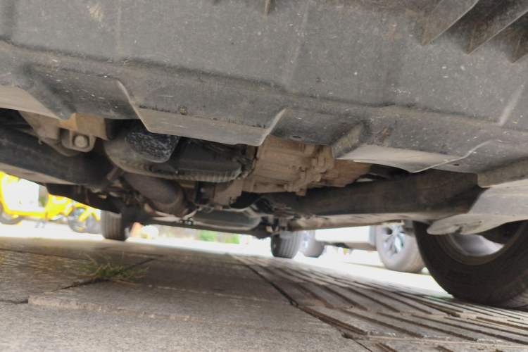 Used Buick GL8 2020 Land Cruiser Executive Class 652T Comfort Model Chassis Front