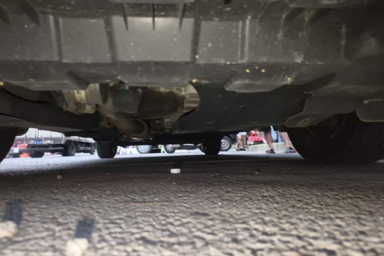 Used Buick GL8 2020 Land Cruiser Executive Class 652T Comfort Model Chassis Front