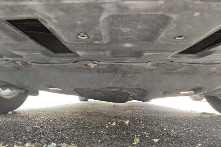 Used Buick GL8 2020 ES Land Cruiser 653T Luxury Edition Chassis Front