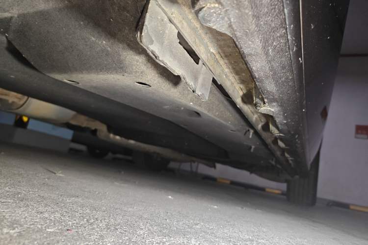 Used Buick GL8 2020 ES Land Cruiser 653T Luxury Edition Chassis Front Left