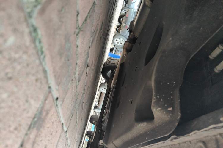 Used Buick GL8 2020 Land Cruiser Executive Class 652T Comfort Model Chassis Front Left