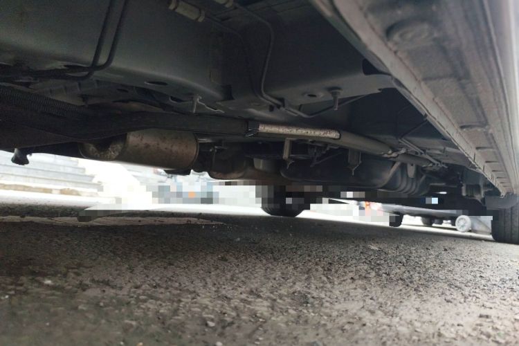 Used Buick GL8 2020 Land Cruiser Executive Class 652T Comfort Model Chassis Front Left