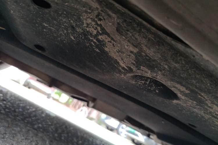 Used Buick GL8 2020 ES Land Cruiser 653T Comfort Edition Chassis Front Left