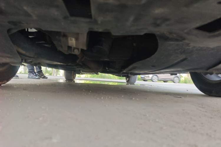 Used Buick GL8 2020 ES Land Cruiser 653T Luxury Edition Chassis Front