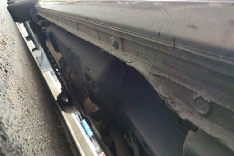 Used Buick GL8 2020 Land Cruiser Executive Class 652T Comfort Model Chassis Front Right