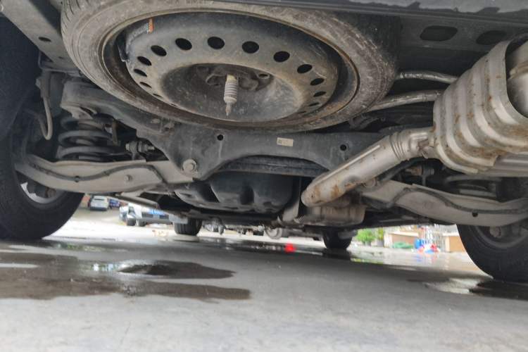 Used Buick GL8 2020 ES Land Cruiser 653T Luxury Edition Chassis Rear