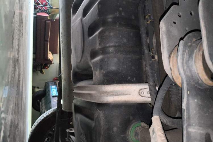 Used Buick GL8 2020 Land Cruiser Executive Class 652T Comfort Model Chassis Rear Left