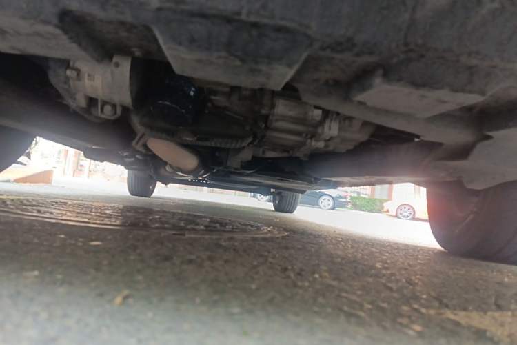 Used Buick GL8 2020 Land Cruiser Executive Class 652T Comfort Model Chassis Rear Left