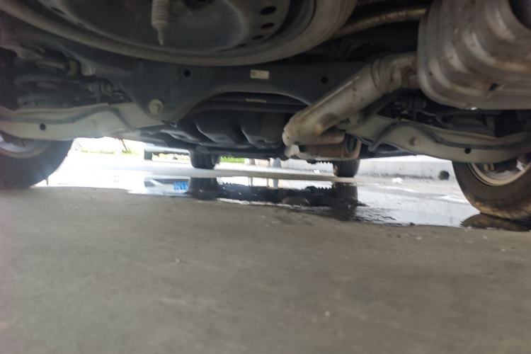 Used Buick GL8 2020 ES Land Cruiser 653T Luxury Edition Chassis Rear