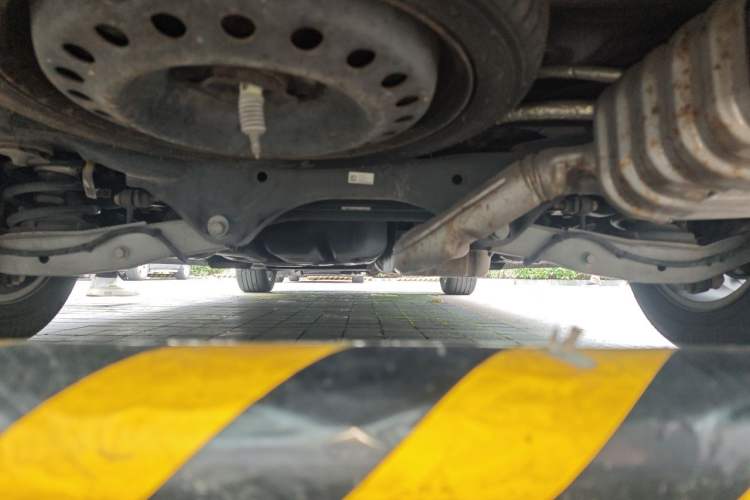 Used Buick GL8 2020 ES Land Cruiser 653T Luxury Edition Chassis Rear