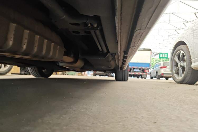 Used Buick GL8 2020 ES Land Cruiser 653T Luxury Model Chassis Rear Right