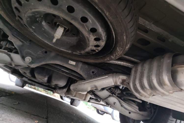Used Buick GL8 2020 ES Land Cruiser 653T Comfort Edition Chassis Rear