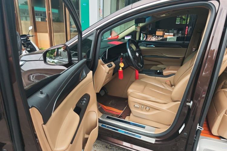 Used Buick GL8 2020 ES Land Cruiser 653T Luxury Model Driver Seat
