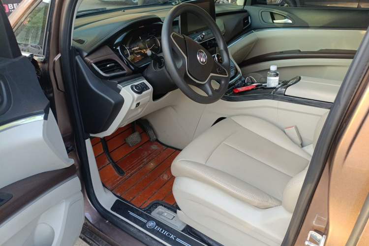 Used Buick GL8 2020 Land Cruiser Executive Class 652T Comfort Model Driver Seat