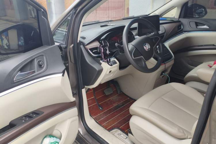 Used Buick GL8 2020 Land Cruiser Executive Class 652T Comfort Model Driver Seat