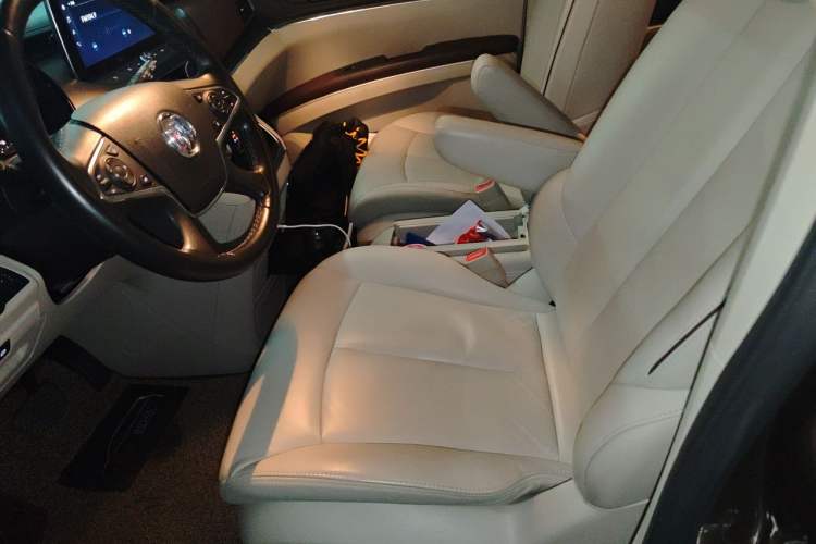 Used Buick GL8 2020 Land Business Class 652T Luxury Model Driver Seat