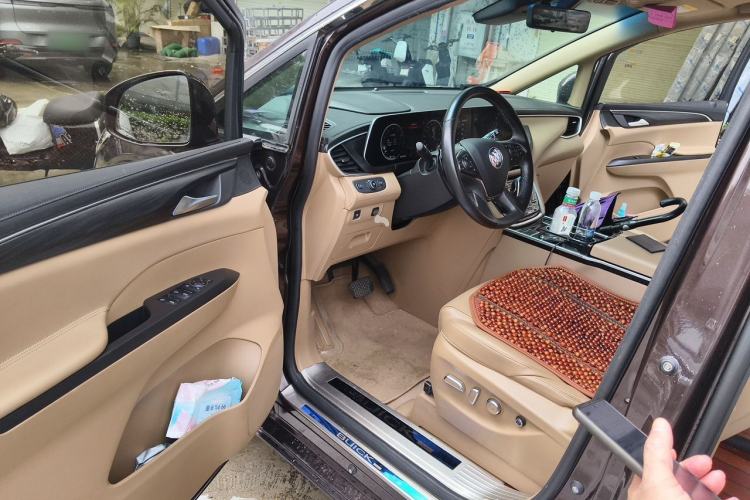 Used Buick GL8 2020 ES Land Cruiser 653T Luxury Edition Driver Seat