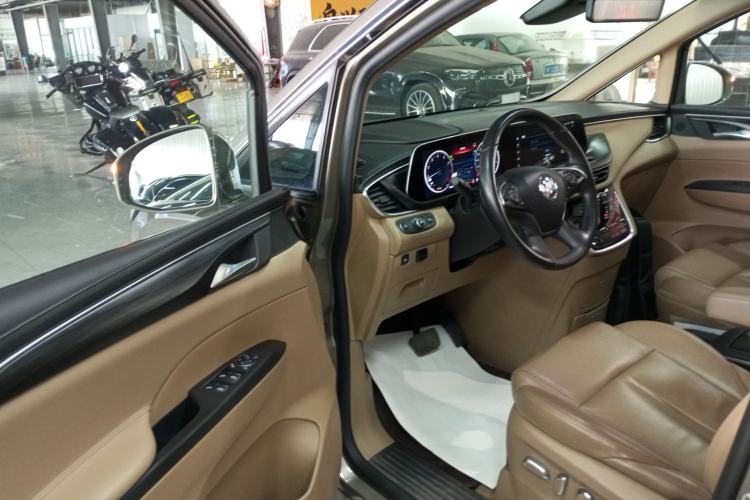 Used Buick GL8 2020 ES Land Cruiser 653T Luxury Edition Driver Seat
