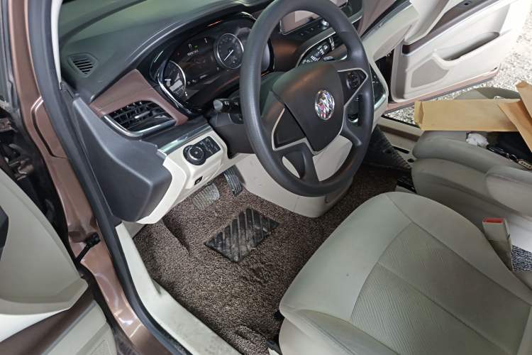 Used Buick GL8 2020 Land Cruiser Executive Class 652T Comfort Model Driver Seat