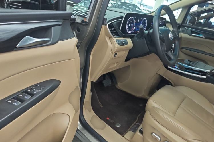 Used Buick GL8 2020 ES Land Cruiser 653T Luxury Model Driver Seat