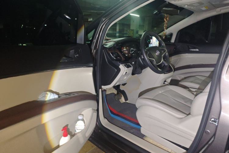 Used Buick GL8 2020 Land Cruiser Executive Class 652T Comfort Model Driver Seat