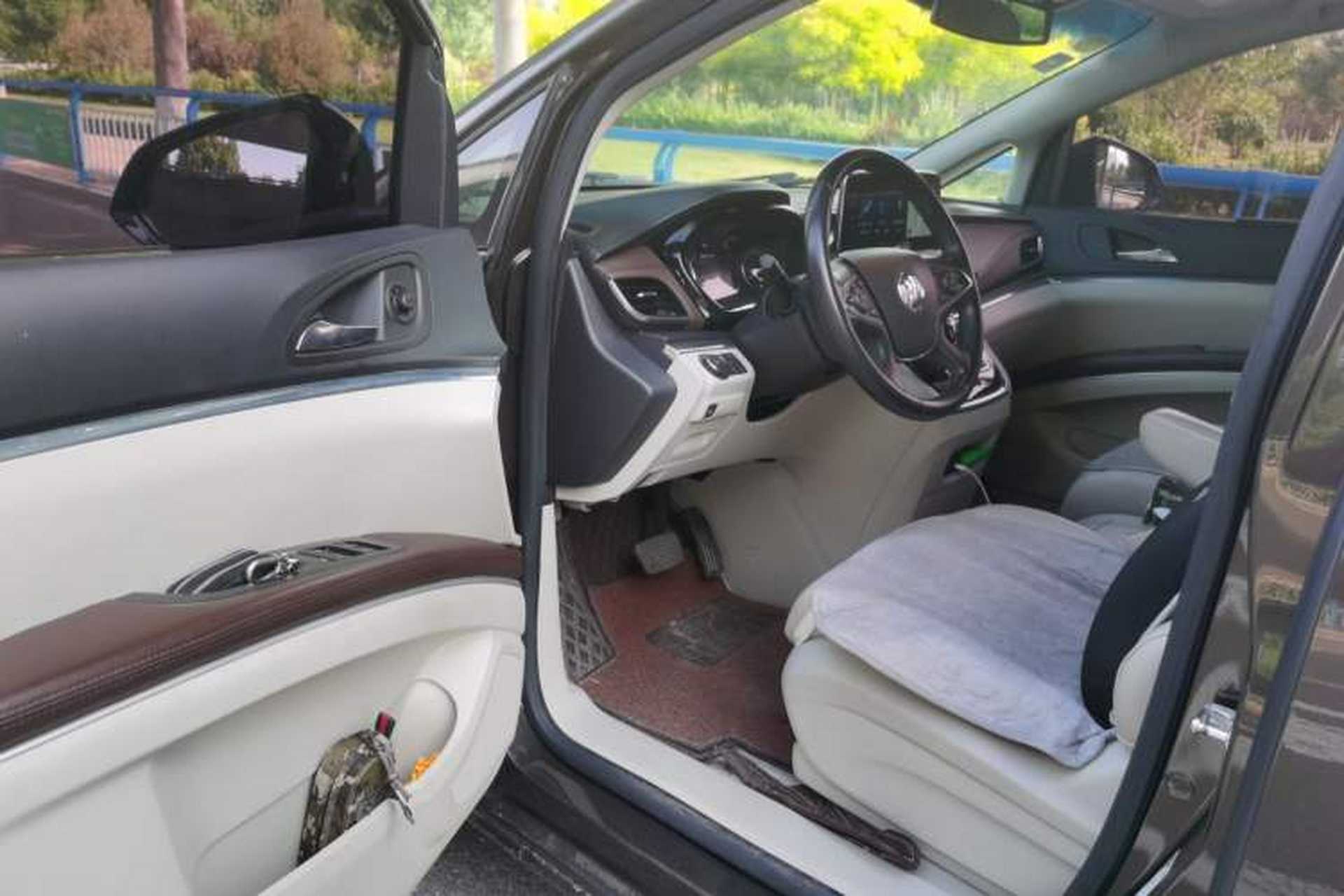Used Buick GL8 2020 Land Business Class 652T Luxury Model Driver Seat