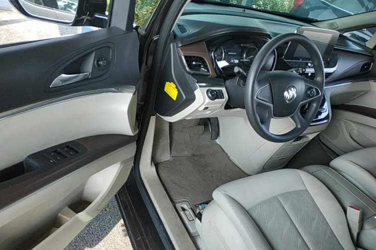 Used Buick GL8 2020 Land Cruiser Executive Class 652T Comfort Model Driver Seat