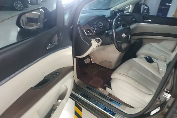 Used Buick GL8 2020 Land Business Class 652T Luxury Model Driver Seat