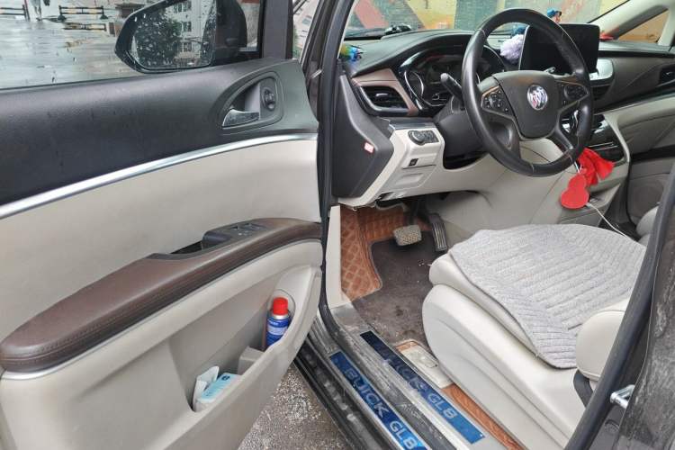 Used Buick GL8 2020 Land Business Class 652T Luxury Model Driver Seat