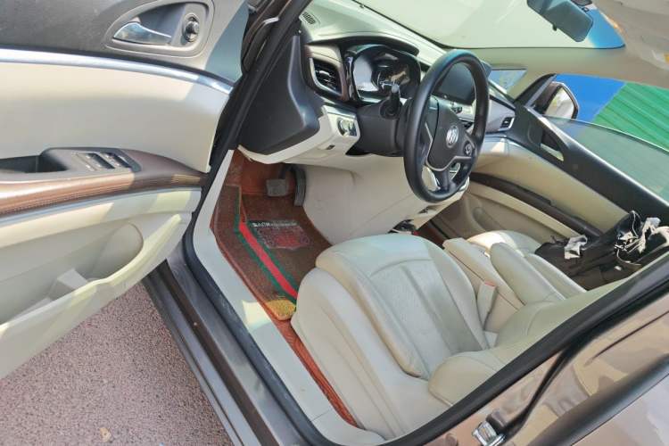Used Buick GL8 2020 Land Cruiser Executive Class 652T Comfort Model Driver Seat