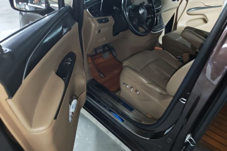 Used Buick GL8 2020 ES Land Cruiser 653T Luxury Edition Driver Seat