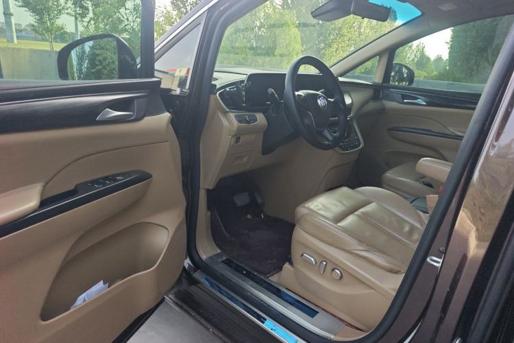 Used Buick GL8 2020 ES Land Cruiser 653T Luxury Edition Driver Seat