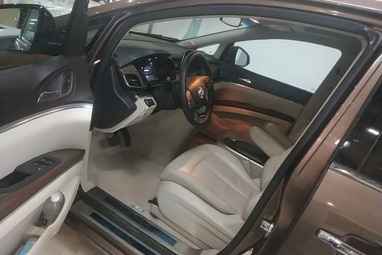 Used Buick GL8 2020 Land Business Class 652T Luxury Model Driver Seat