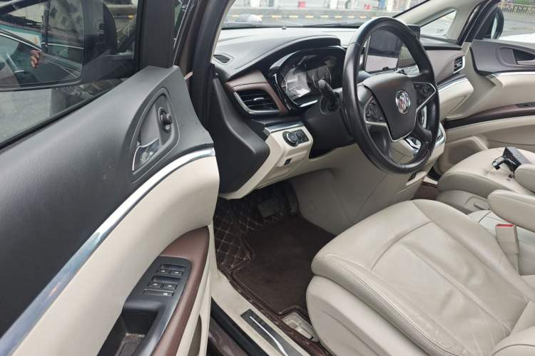 Used Buick GL8 2020 Land Business Class 652T Premium Model Driver Seat