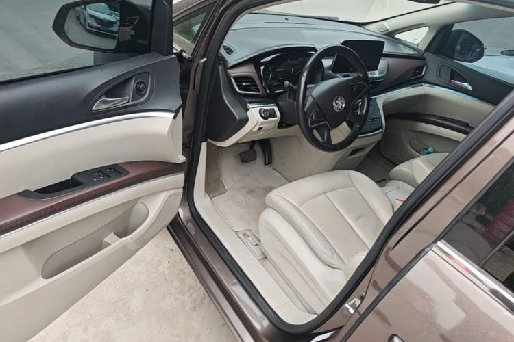 Used Buick GL8 2020 Land Business Class 652T Luxury Model Driver Seat