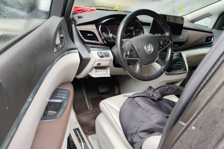 Used Buick GL8 2020 Land Business Class 652T Premium Model Driver Seat