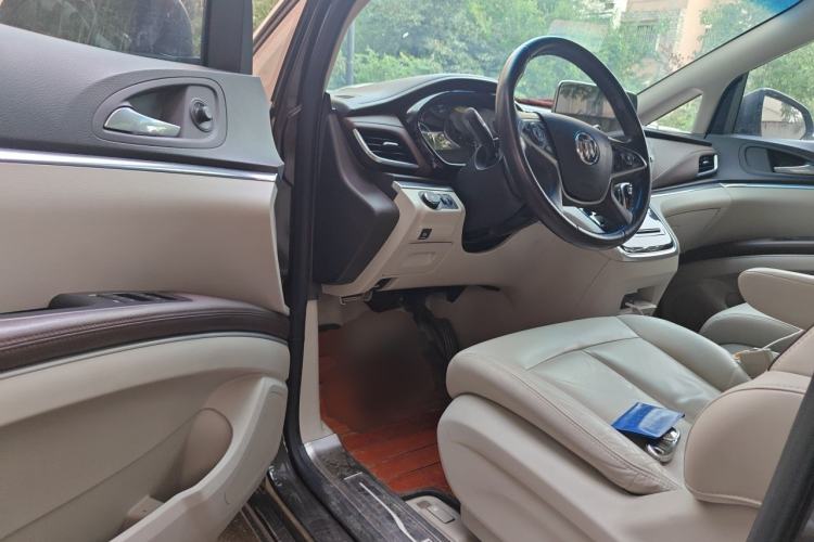 Used Buick GL8 2020 Land Business Class 652T Premium Model Driver Seat
