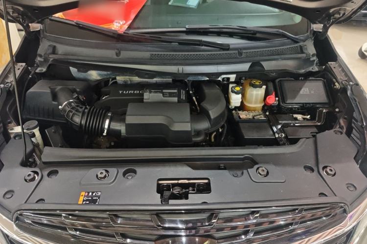 Used Buick GL8 2020 Land Business Class 652T Luxury Model Engine Bay