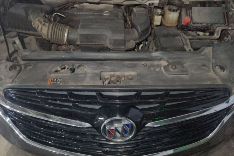 Used Buick GL8 2020 Land Business Class 652T Luxury Model Engine Bay