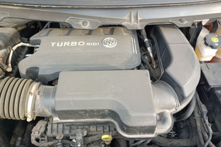 Used Buick GL8 2020 Land Business Class 652T Luxury Model Engine Bay