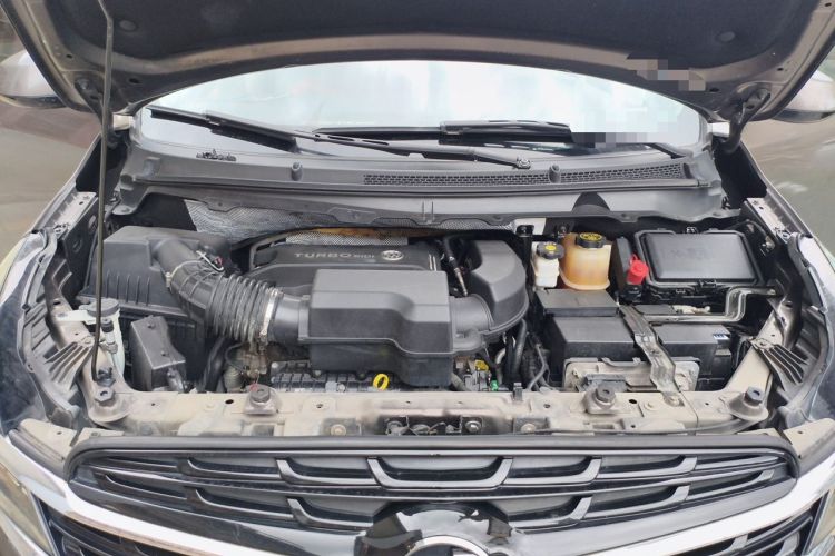 Used Buick GL8 2020 Land Cruiser Executive Class 652T Comfort Model Engine Bay